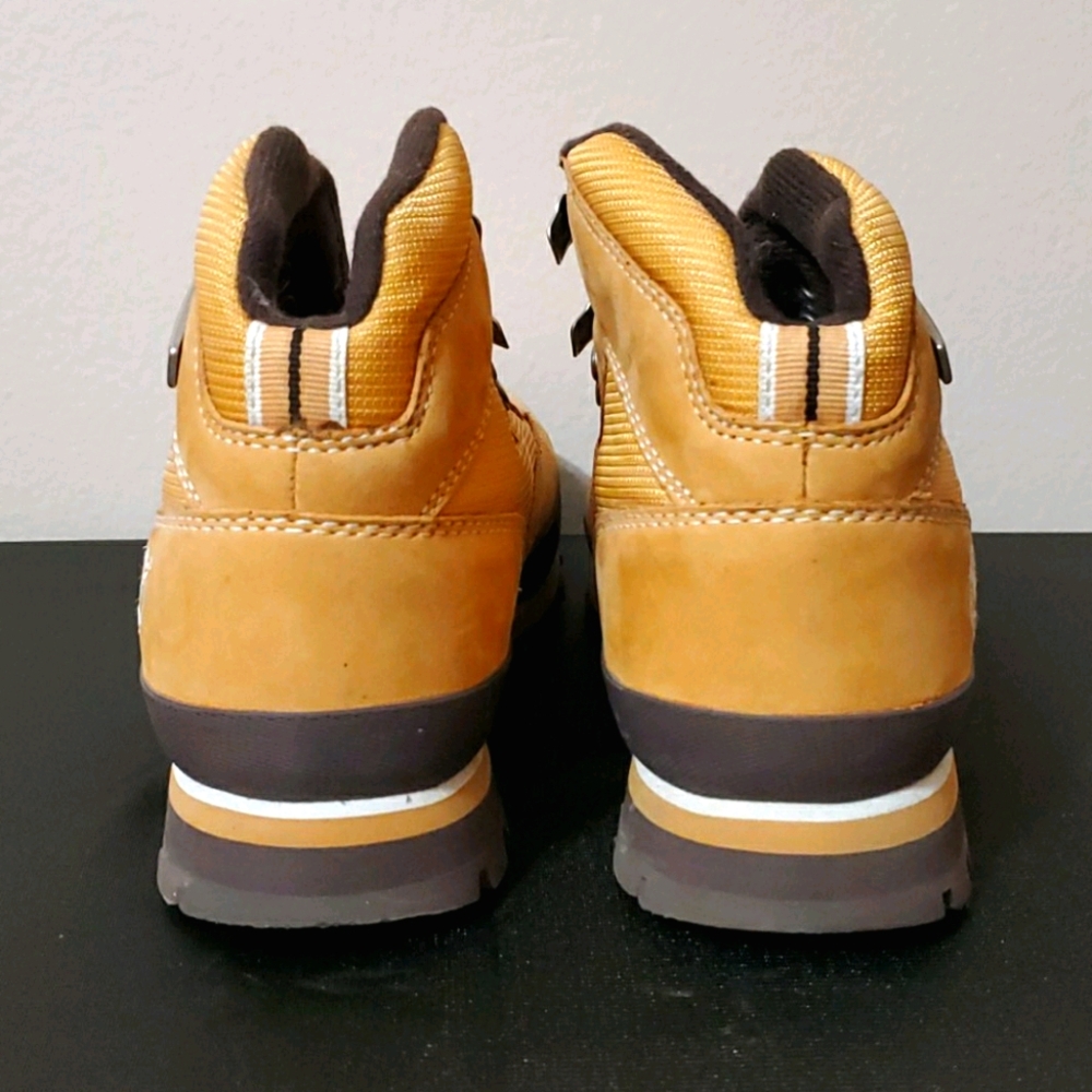 Timberland Boots - Picture 3 of 5